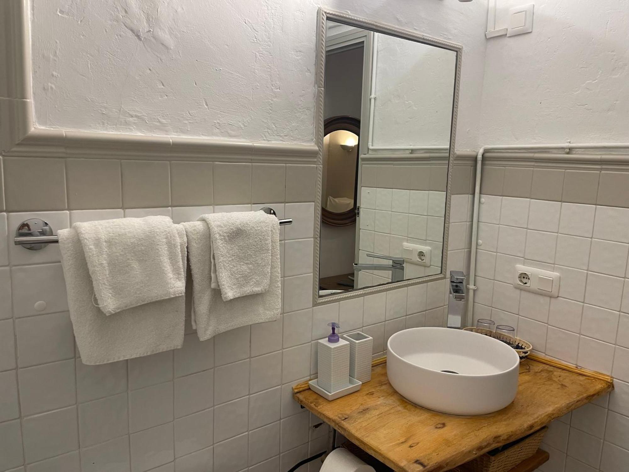 Sa Plana Petit Hotel เอสเตเยงส์ ภายนอก รูปภาพ